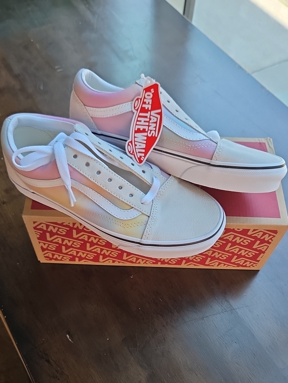 Vans Size 6.5 Women's Old Skool Sneakers in White, Pink, Blue & Yellow NEW